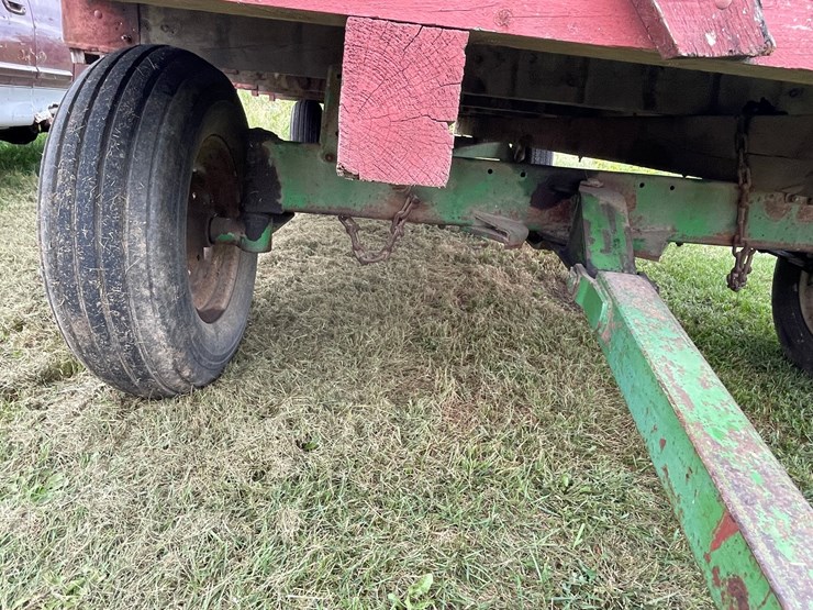 john-deere-16-image-15