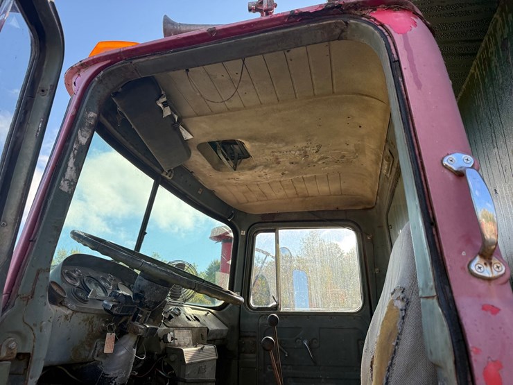 mack-dm685s-image-53