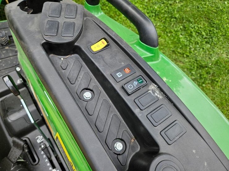 john-deere-4066m-image-21