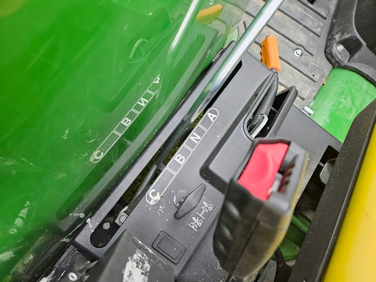 john-deere-4066m-image-25