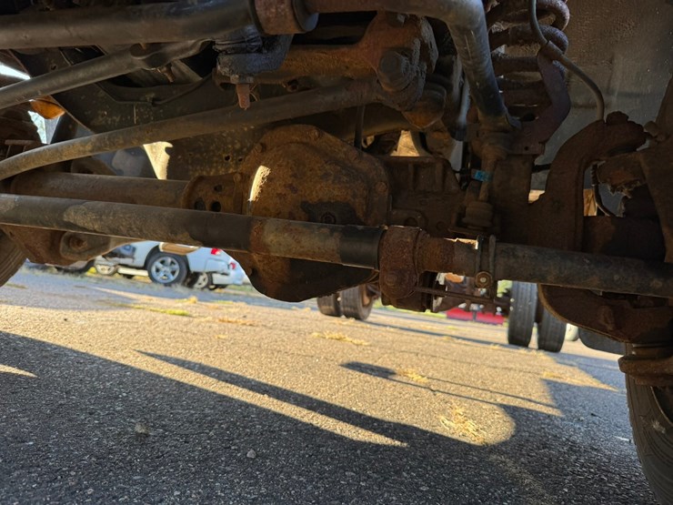 2013-ford-f550-image-51