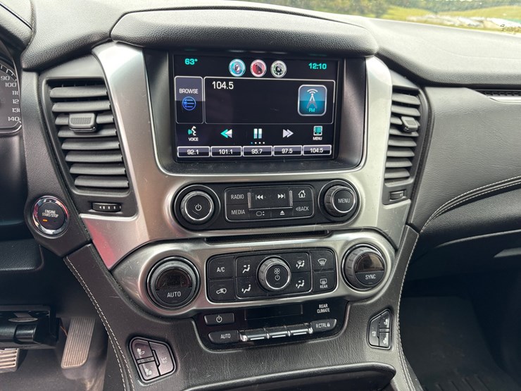 2015-chevrolet-tahoe-ltz-image-36