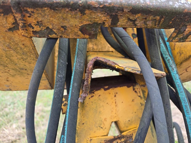 #25268-•-international-3082-series-a-back-hoe-attachment-image-40