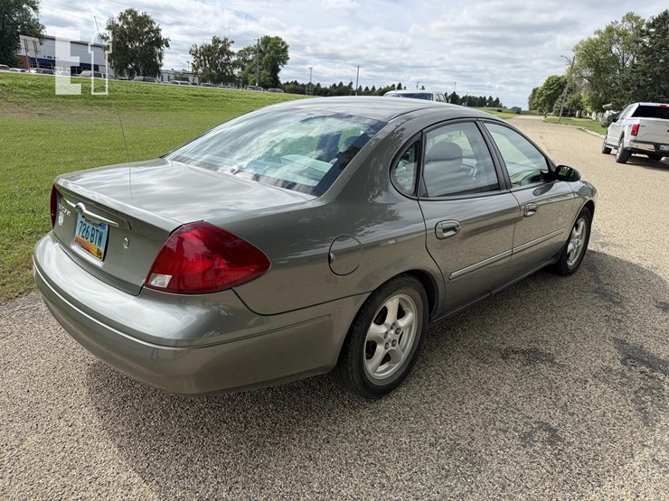 2002-ford-image-2