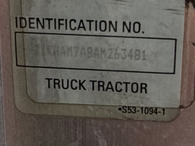 2010-kenworth-t370-image-12