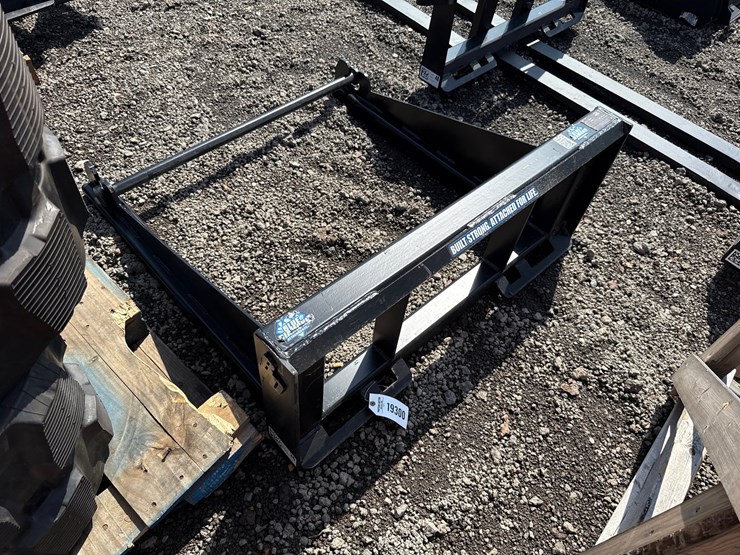 #2051-•-blue-diamond-skid-steer-wire-spool-unroller-image-3