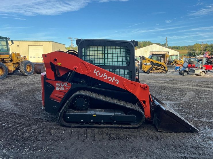kubota-svl65-2-image-8