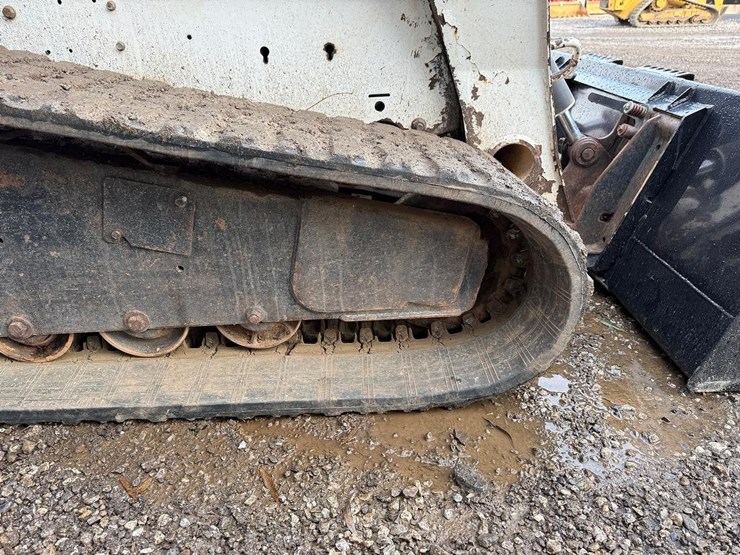 2006-bobcat-t300-image-14