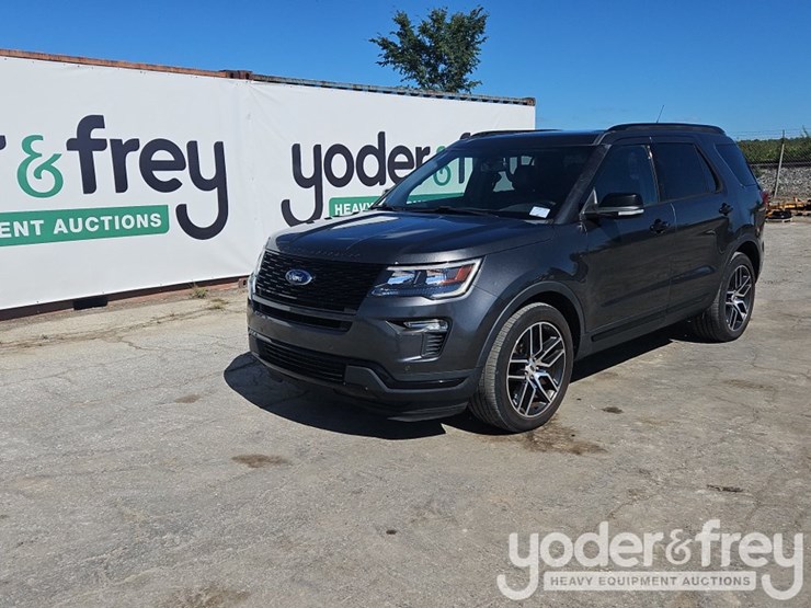 2019-ford-explorer-image-2