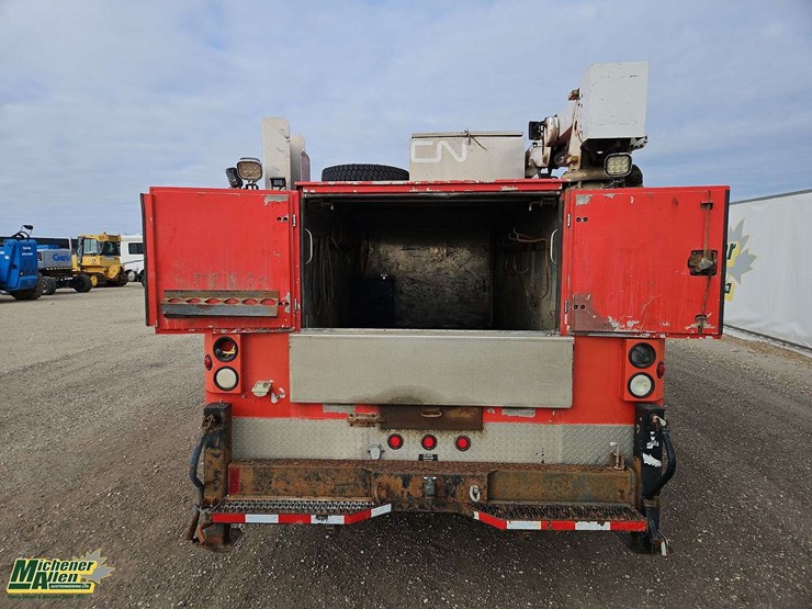 2009-ford-f550-image-14