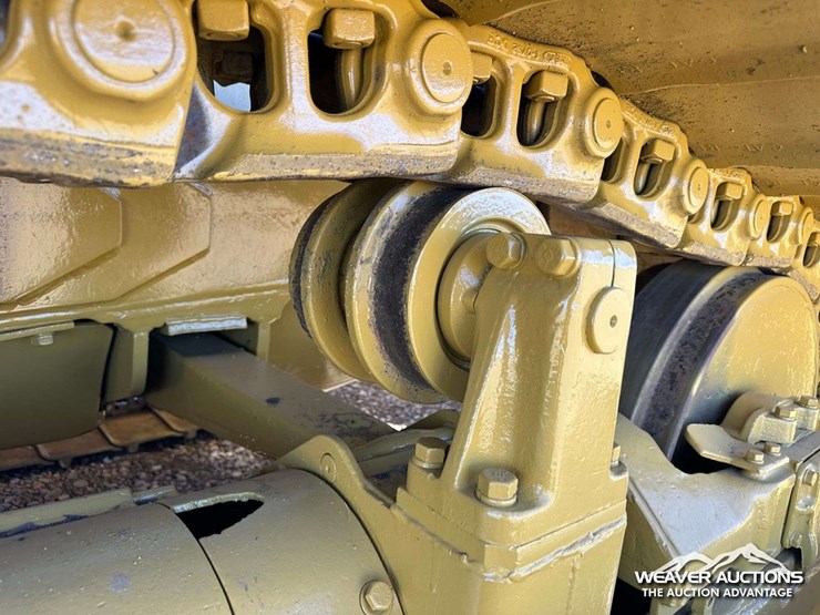 caterpillar-d6d-image-39