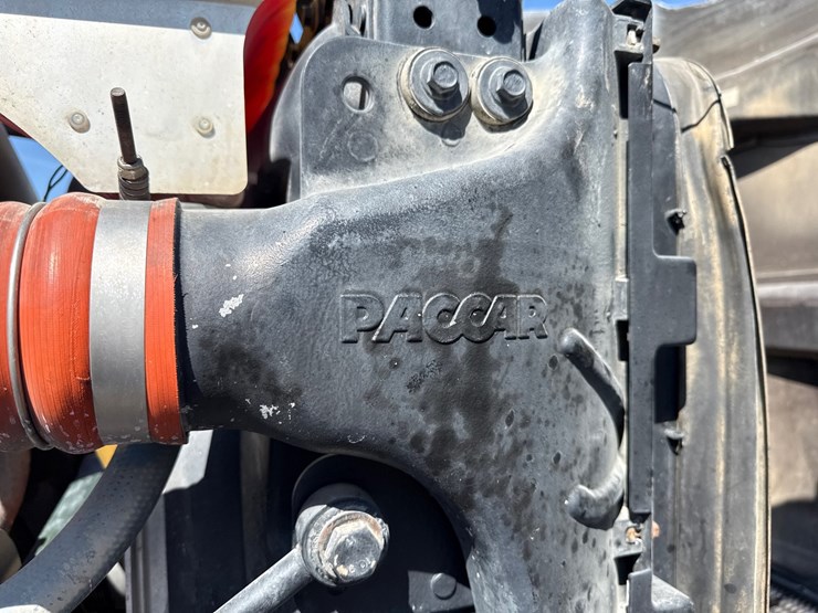 2010-kenworth-t800-image-55