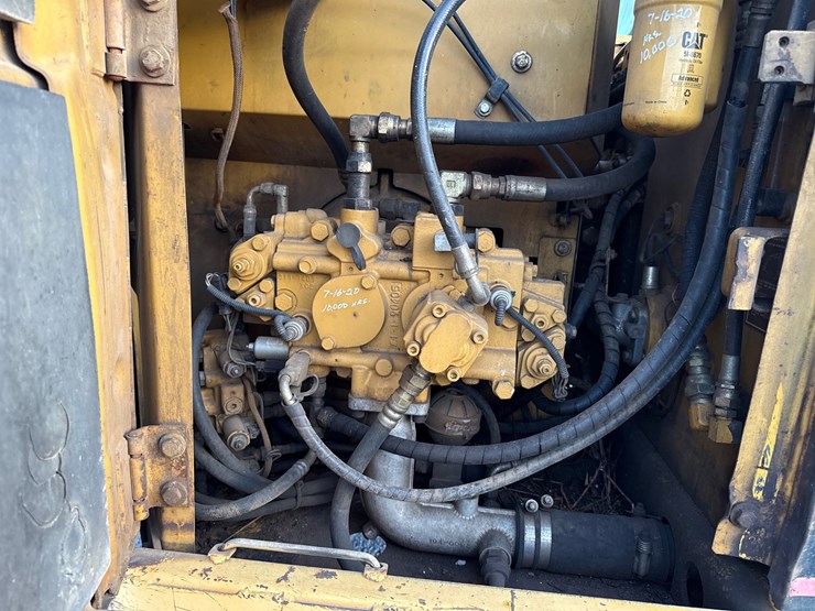 caterpillar-312cl-image-9