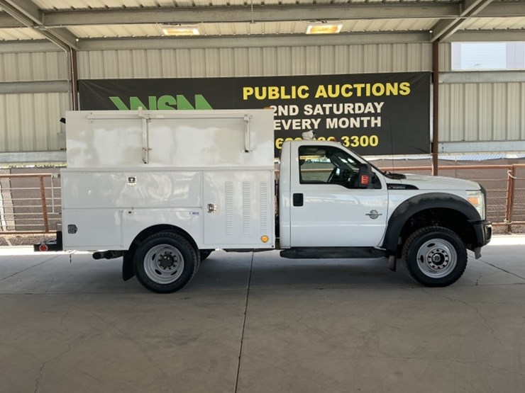 2013-ford-f550-image-1