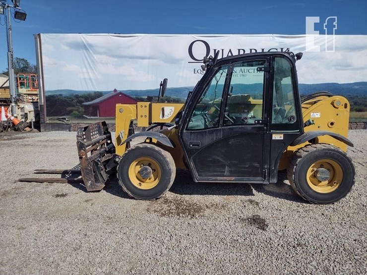 2011-caterpillar-th255-image-1
