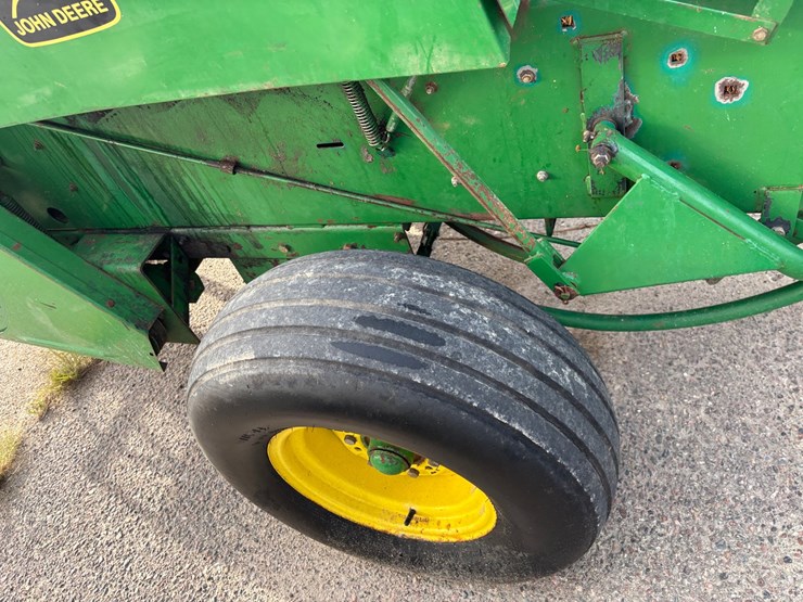 john-deere-338-image-17