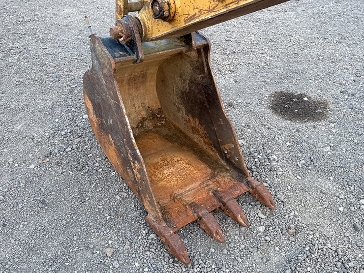 caterpillar-308d-image-13