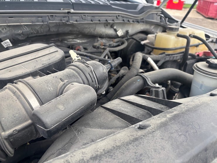 2022-ford-f250-image-27