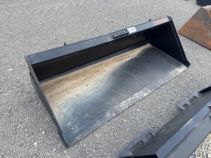 #2033-•-trubilt-72"-skid-steer-smooth-bucket-image-2