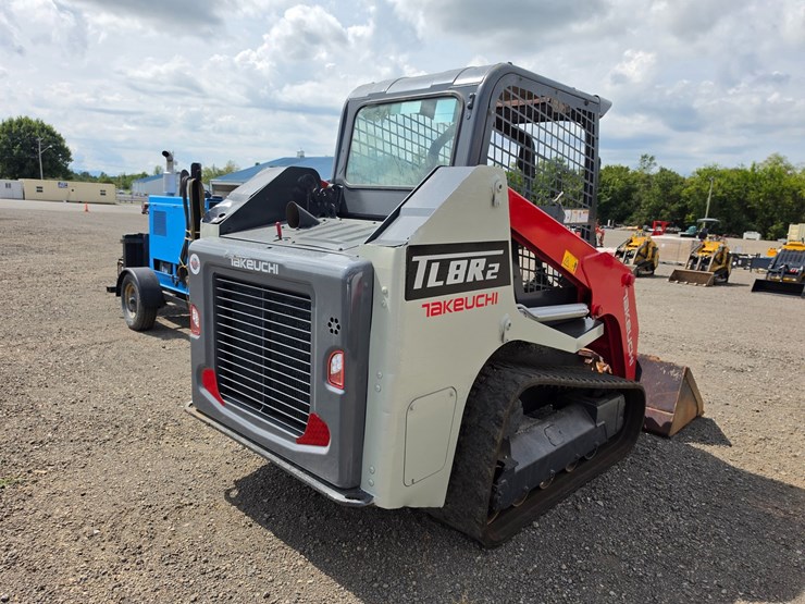 #2099-•-takenchi-tl-8r2-track-skid-steer-image-5