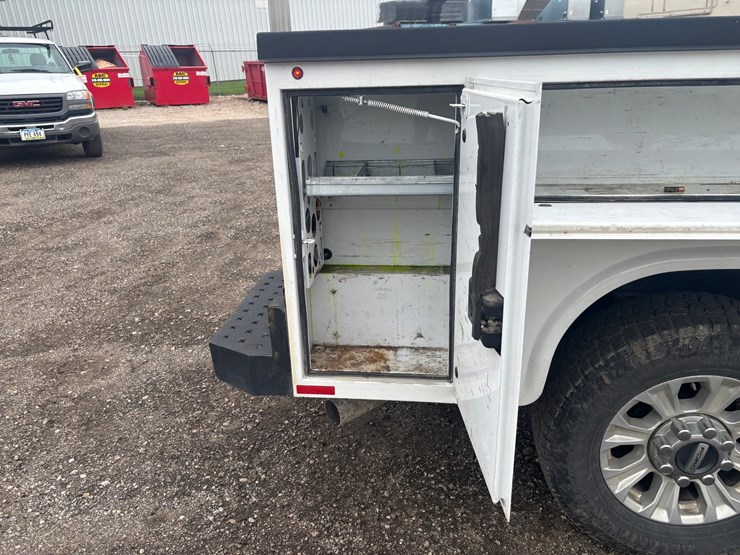 2022-ford-f250-image-63