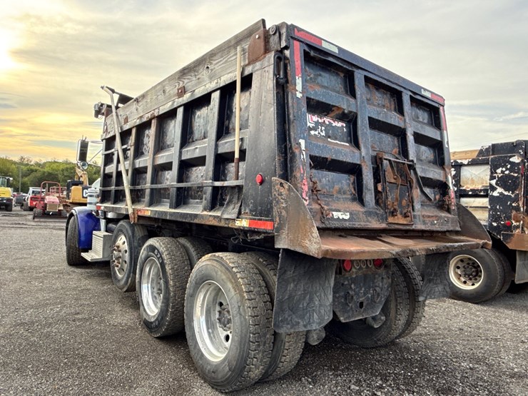 peterbilt-379-image-9