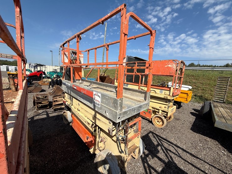 jlg-2030es-image-4