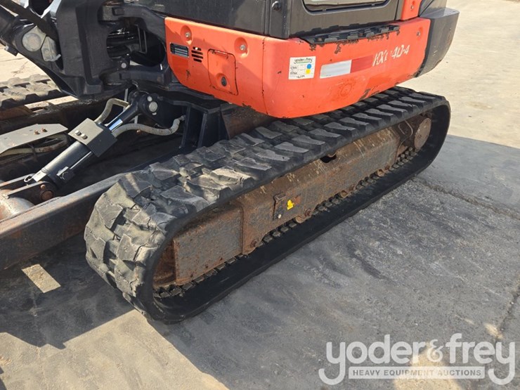 2022-kubota-kx040-4-image-9