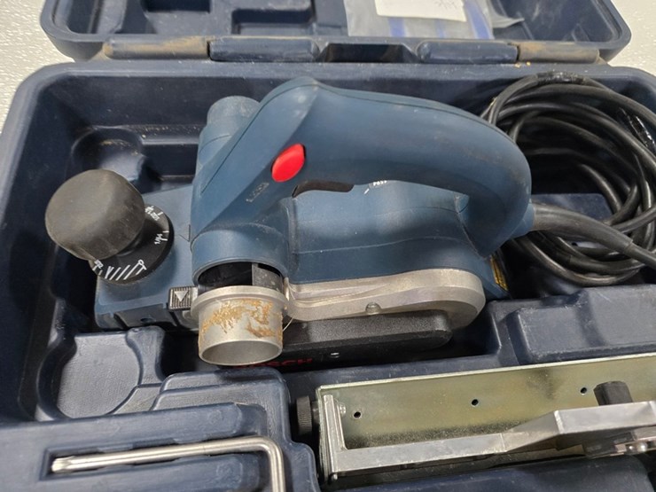 #9724-•-bosch-planer-image-2