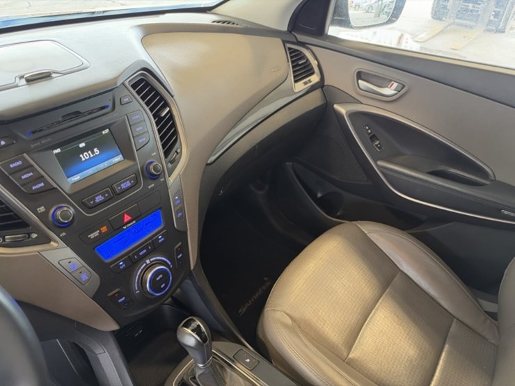 2014-hyundai-santa-fe-sport-image-20