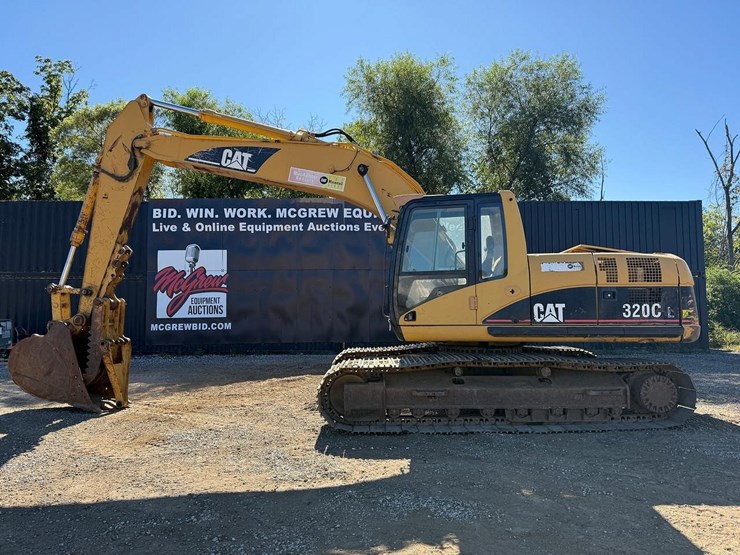 2005-caterpillar-320cl-image-1