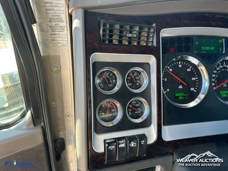 kenworth-t800-image-18