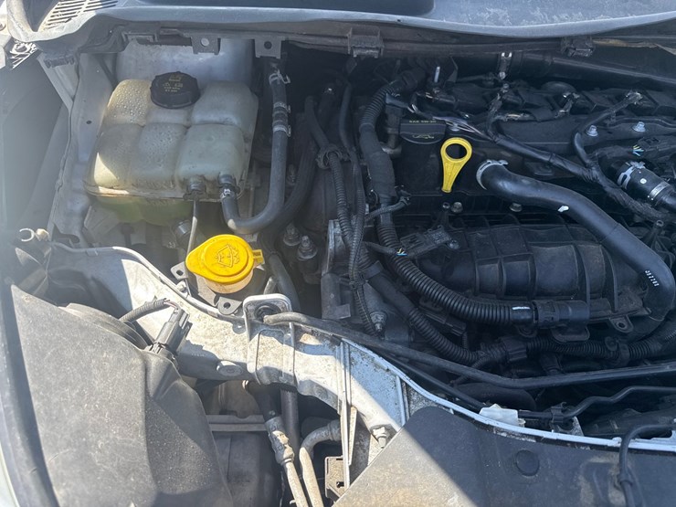 2014-ford-escape-image-57