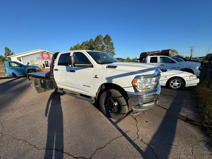 2020-dodge-3500-image-7
