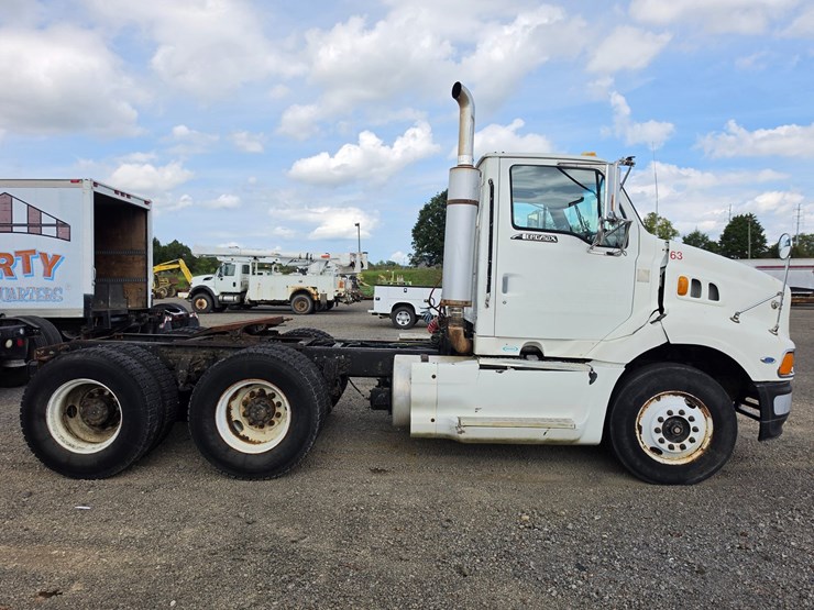 1997-ford-tractor-image-4