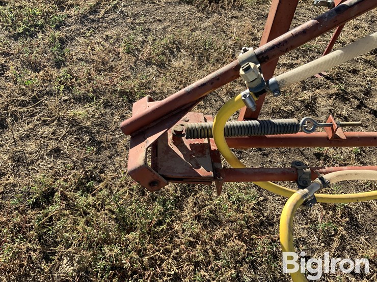 snyder-industries-3-pt-boom-sprayer-image-17