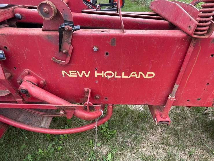new-holland-hayliner-273-image-8