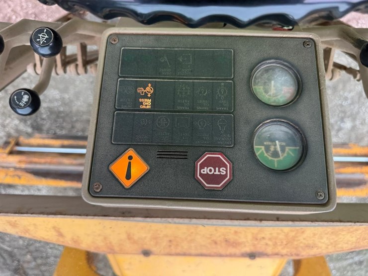 deere-672b-image-24