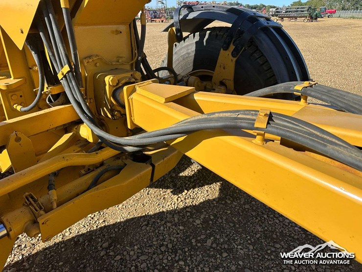 caterpillar-140m-image-21