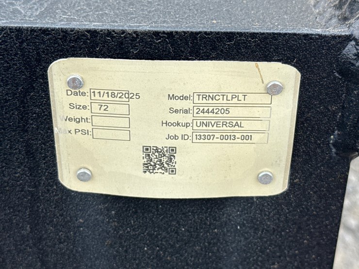#2032-•-trubilt-72"-skid-steer-tooth-bucket-image-4