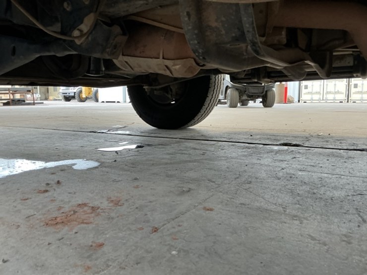 2009-ford-cargo-image-25