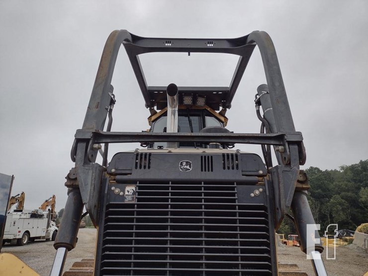 2016-deere-850k-image-30
