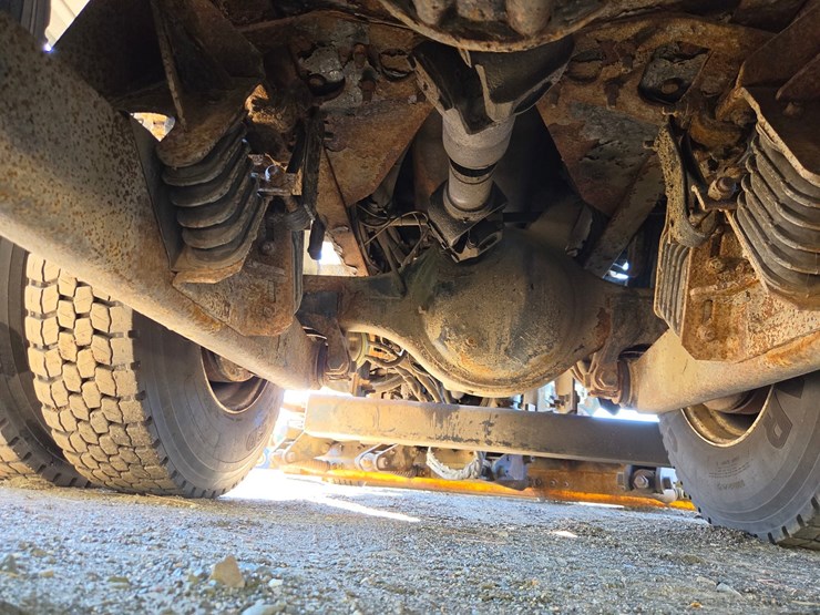 2006-caterpillar-c13-image-56
