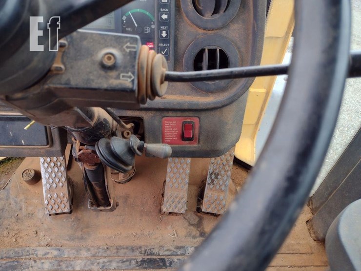 2006-deere-444j-image-7