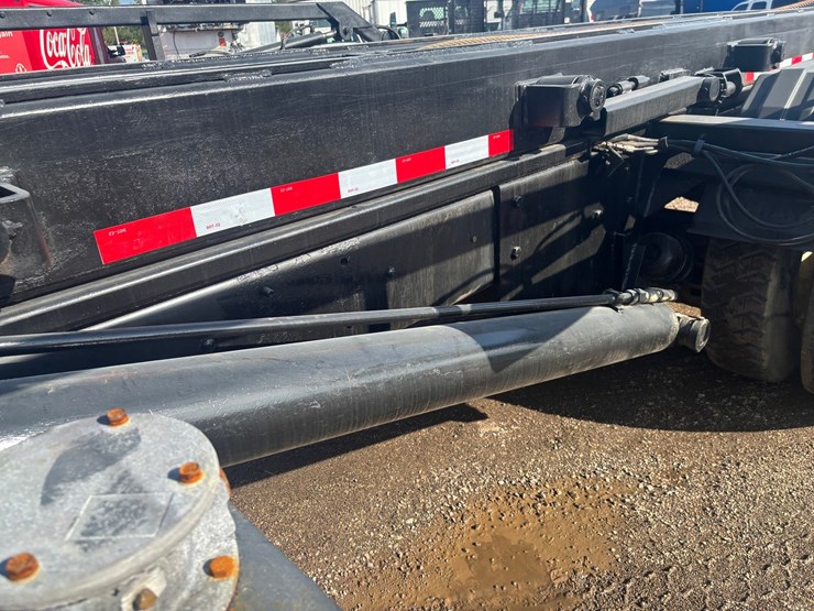 mack-rd688s-image-63