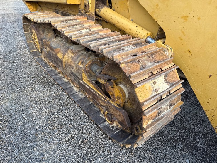 2002-caterpillar-953c-image-6