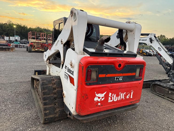 2019-bobcat-t770-image-8