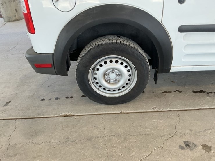 2013-ford-transit-connect-image-8