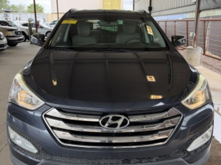 2014-hyundai-santa-fe-sport-image-3
