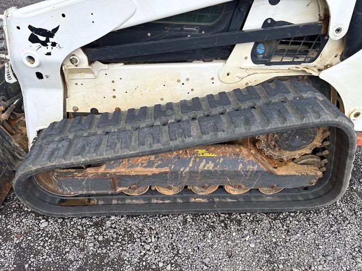 2020-bobcat-t770-image-12